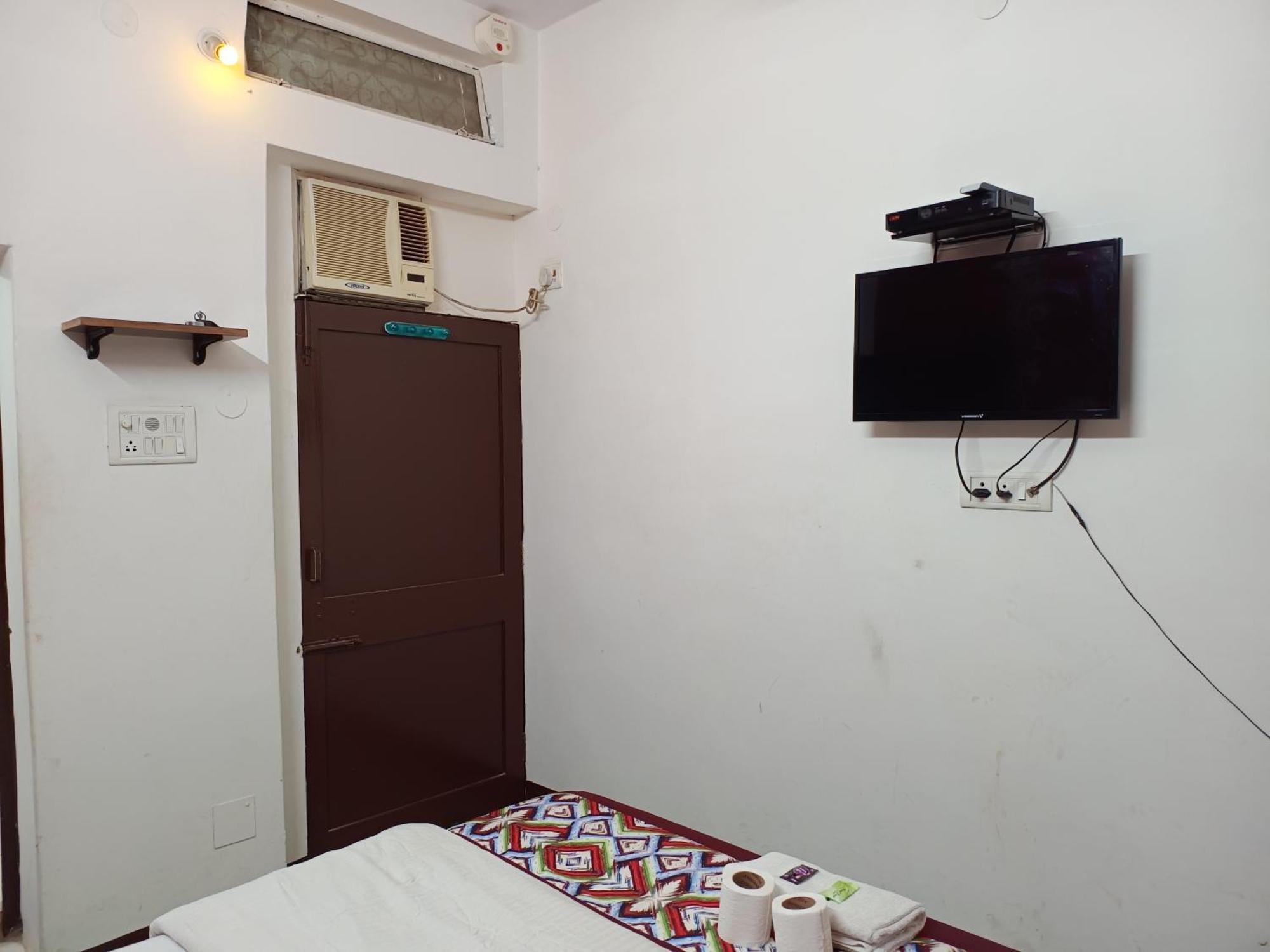 Hotel Majors Den New Delhi Eksteriør bilde